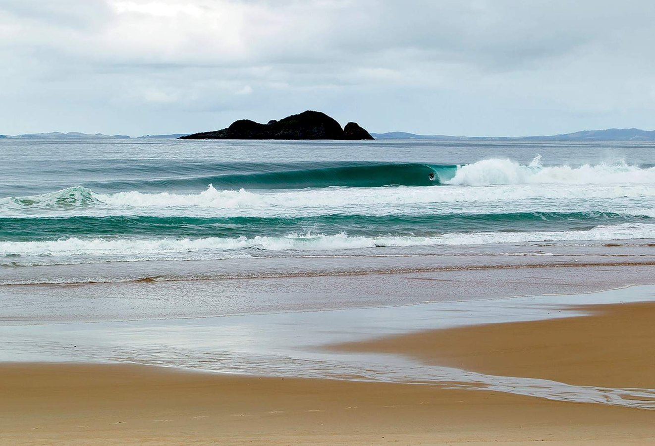 Henderson Bay surf spot