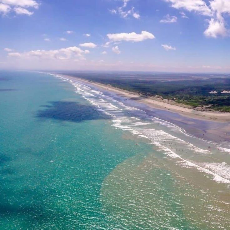 Himatangi surf, Himatangi surf spot, Manawatu / Whanganui, New Zealand.
