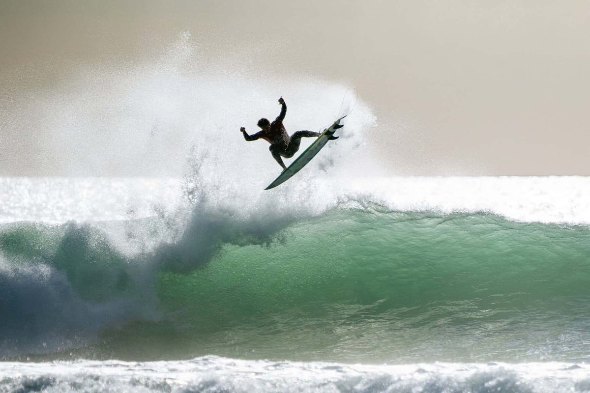 Air section off the inside at Manu. The wave delivers everything from long walling to ledging takeoffs to launch ramps, Ragla