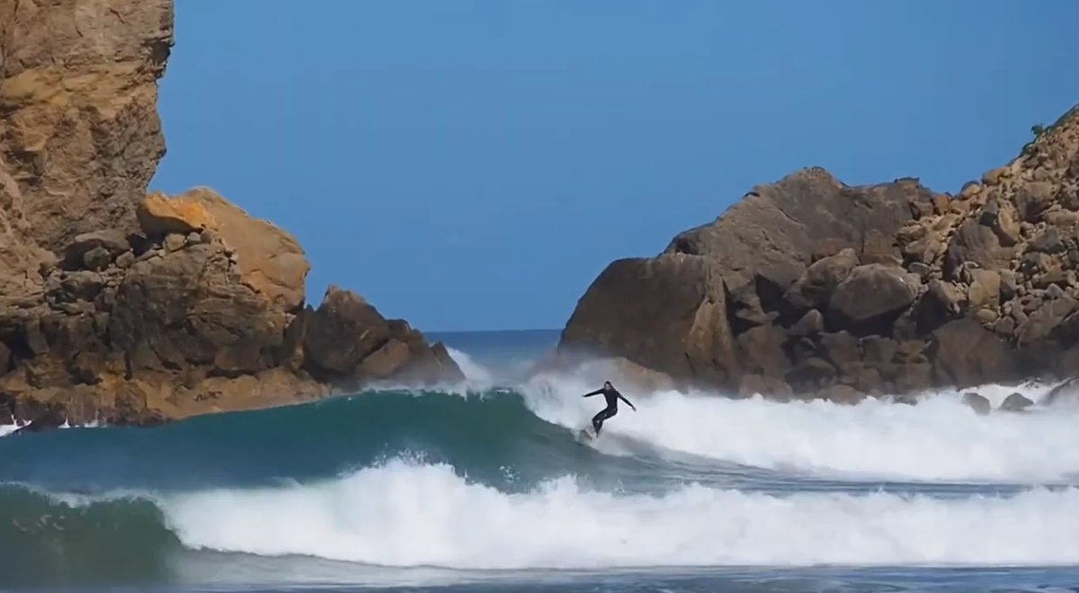Rangiwhakaoma / Castlepoint surf, Rangiwhakaoma / Castlepoint surf spot, Wellington / Wairarapa, New Zealand.